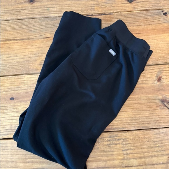 Figs black scrub bottoms size medium tall - Picture 1 of 1